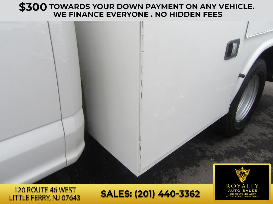 2017 Ford Super Duty F-350 DRW XLT SuperCab 168" WB 60" CA, available for sale in Little Ferry, New Jersey | Royalty Auto Sales. Little Ferry, New Jersey 2017 Ford Super Duty F-350 DRW XLT SuperCab 168" WB 60" CA, available for sale in Little Ferry, New Jersey | Royalty Auto Sales. Little Ferry, New Jersey