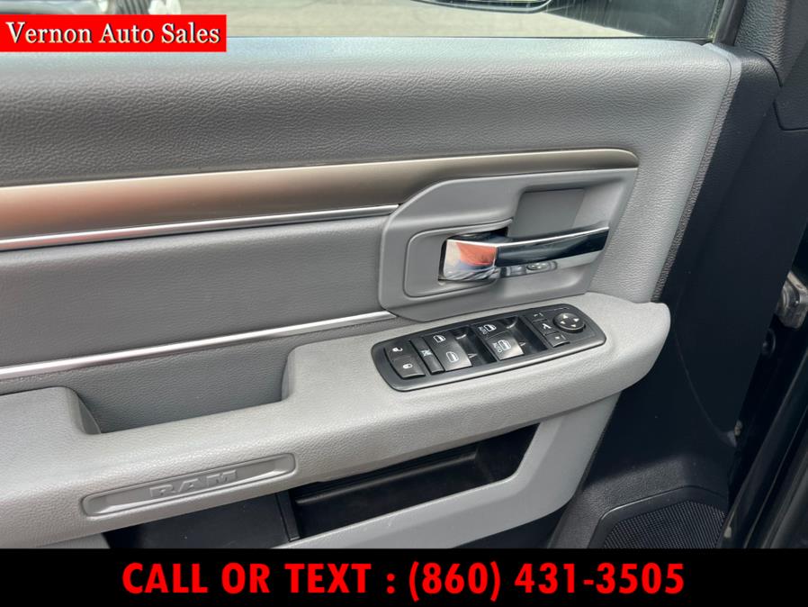 2017 Ram 3500 Big Horn 4x4 Crew Cab SLT, available for sale in Manchester, Connecticut | Vernon Auto Sale & Service. Manchester, Connecticut 2017 Ram 3500 Big Horn 4x4 Crew Cab SLT, available for sale in Manchester, Connecticut | Vernon Auto Sale & Service. Manchester, Connecticut