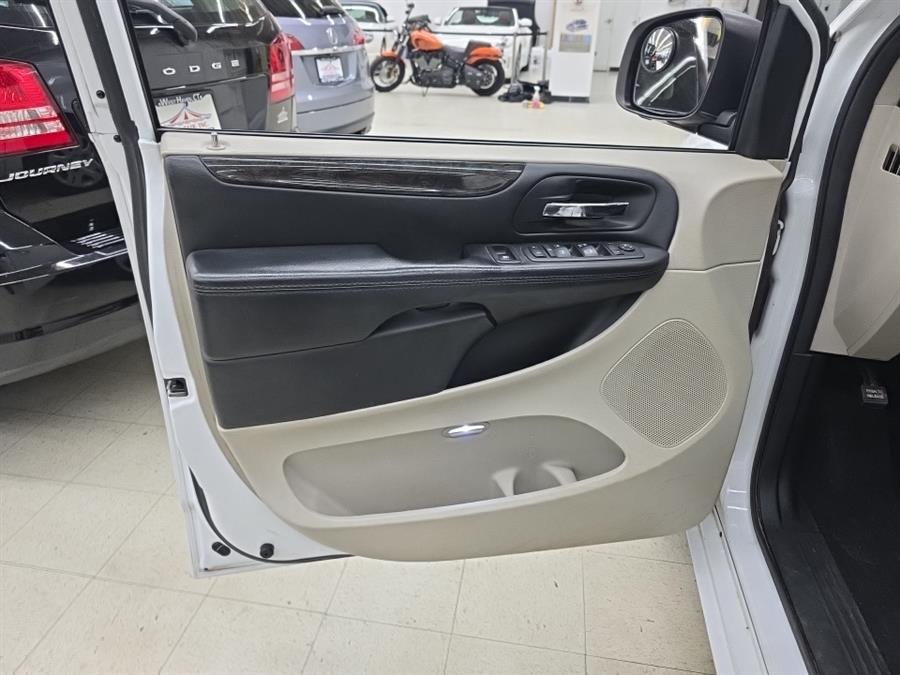 2018 Dodge Grand Caravan SE Plus Wagon, available for sale in West Haven, Connecticut | Auto Fair Inc.. West Haven, Connecticut 2018 Dodge Grand Caravan SE Plus Wagon, available for sale in West Haven, Connecticut | Auto Fair Inc.. West Haven, Connecticut