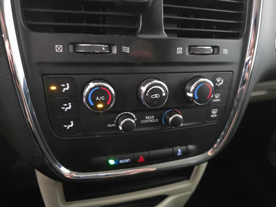 2018 Dodge Grand Caravan SE Plus Wagon, available for sale in West Haven, Connecticut | Auto Fair Inc.. West Haven, Connecticut 2018 Dodge Grand Caravan SE Plus Wagon, available for sale in West Haven, Connecticut | Auto Fair Inc.. West Haven, Connecticut