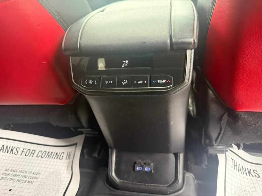 2022 Toyota Highlander XSE AWD, available for sale in Hempstead, New York | VIP Auto Credit Express. Hempstead, New York 2022 Toyota Highlander XSE AWD, available for sale in Hempstead, New York | VIP Auto Credit Express. Hempstead, New York