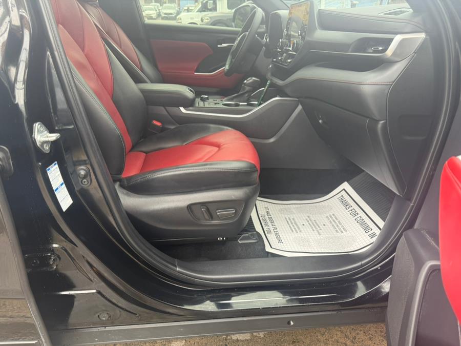 2022 Toyota Highlander XSE AWD, available for sale in Hempstead, New York | VIP Auto Credit Express. Hempstead, New York 2022 Toyota Highlander XSE AWD, available for sale in Hempstead, New York | VIP Auto Credit Express. Hempstead, New York