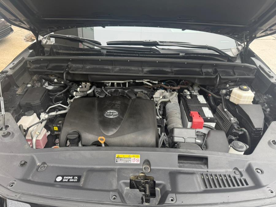 2022 Toyota Highlander XSE AWD, available for sale in Hempstead, New York | VIP Auto Credit Express. Hempstead, New York 2022 Toyota Highlander XSE AWD, available for sale in Hempstead, New York | VIP Auto Credit Express. Hempstead, New York