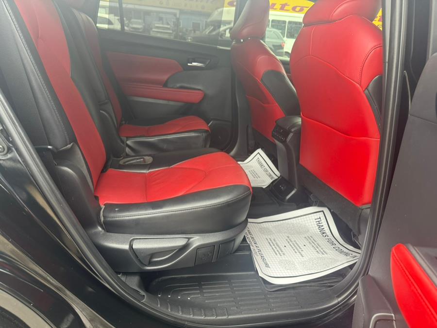 2022 Toyota Highlander XSE AWD, available for sale in Hempstead, New York | VIP Auto Credit Express. Hempstead, New York 2022 Toyota Highlander XSE AWD, available for sale in Hempstead, New York | VIP Auto Credit Express. Hempstead, New York