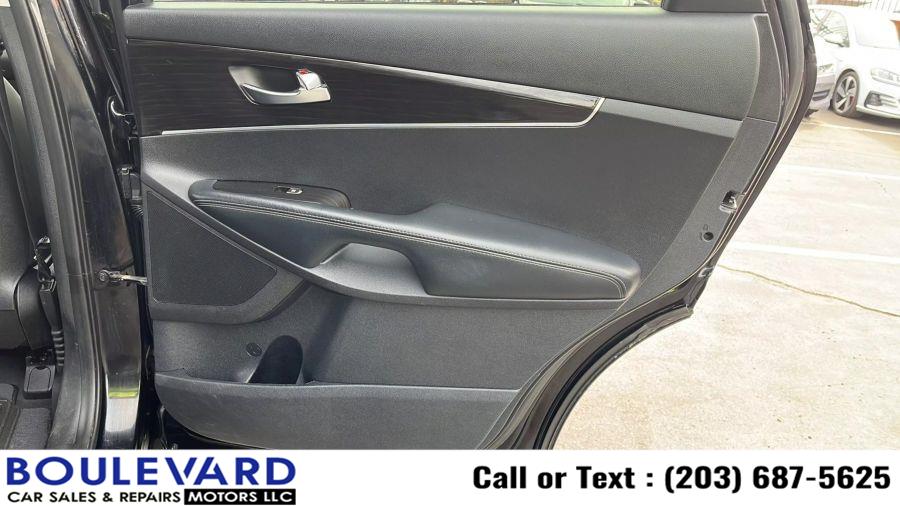 2019 Kia Sorento LX Sport Utility 4D, available for sale in New Haven, Connecticut | Boulevard Motors LLC. New Haven, Connecticut 2019 Kia Sorento LX Sport Utility 4D, available for sale in New Haven, Connecticut | Boulevard Motors LLC. New Haven, Connecticut