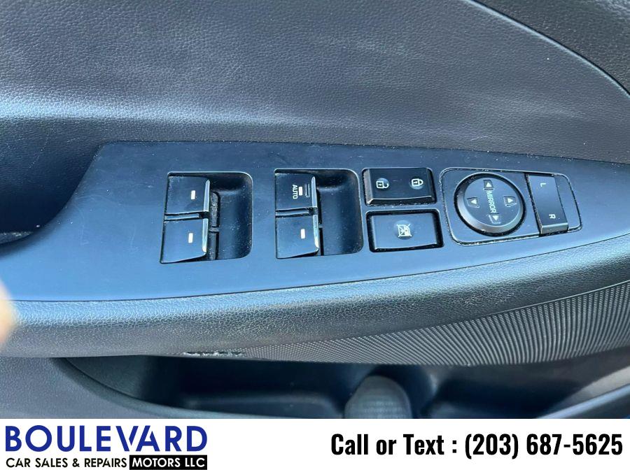 2017 Hyundai Tucson Limited Sport Utility 4D, available for sale in New Haven, Connecticut | Boulevard Motors LLC. New Haven, Connecticut 2017 Hyundai Tucson Limited Sport Utility 4D, available for sale in New Haven, Connecticut | Boulevard Motors LLC. New Haven, Connecticut