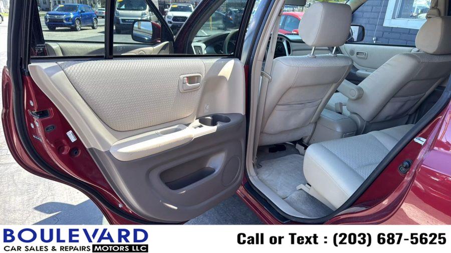 2007 Toyota Highlander Sport Utility 4D, available for sale in New Haven, Connecticut | Boulevard Motors LLC. New Haven, Connecticut 2007 Toyota Highlander Sport Utility 4D, available for sale in New Haven, Connecticut | Boulevard Motors LLC. New Haven, Connecticut