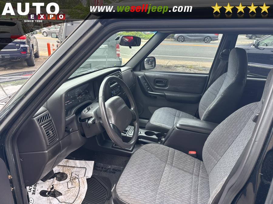 2001 Jeep Cherokee 4dr Sport, available for sale in Huntington, New York | Auto Expo. Huntington, New York 2001 Jeep Cherokee 4dr Sport, available for sale in Huntington, New York | Auto Expo. Huntington, New York