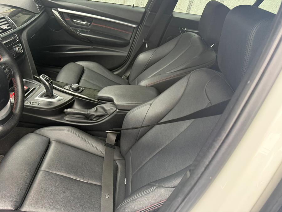 2018 BMW 3 Series 330i xDrive Sedan, available for sale in Bridgeport, Connecticut | CT Auto. Bridgeport, Connecticut 2018 BMW 3 Series 330i xDrive Sedan, available for sale in Bridgeport, Connecticut | CT Auto. Bridgeport, Connecticut