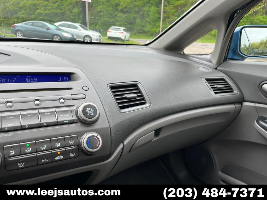 2009 Honda Civic Sdn 4dr Auto LX, available for sale in North Branford, Connecticut | LeeJ's Auto Sales & Service. North Branford, Connecticut 2009 Honda Civic Sdn 4dr Auto LX, available for sale in North Branford, Connecticut | LeeJ's Auto Sales & Service. North Branford, Connecticut
