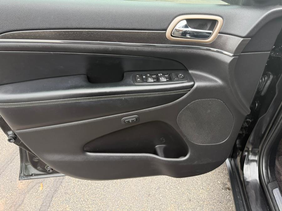2016 Jeep Grand Cherokee 4WD 4dr Limited 75th Anniversary, available for sale in East Windsor, Connecticut | Century Auto And Truck. East Windsor, Connecticut 2016 Jeep Grand Cherokee 4WD 4dr Limited 75th Anniversary, available for sale in East Windsor, Connecticut | Century Auto And Truck. East Windsor, Connecticut