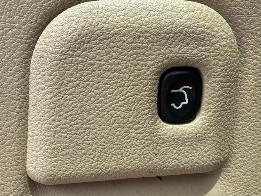 2019 Jeep Grand Cherokee Overland 4x4, available for sale in Newark , New Jersey | Champion Used Auto Sales 2. Newark , New Jersey 2019 Jeep Grand Cherokee Overland 4x4, available for sale in Newark , New Jersey | Champion Used Auto Sales 2. Newark , New Jersey