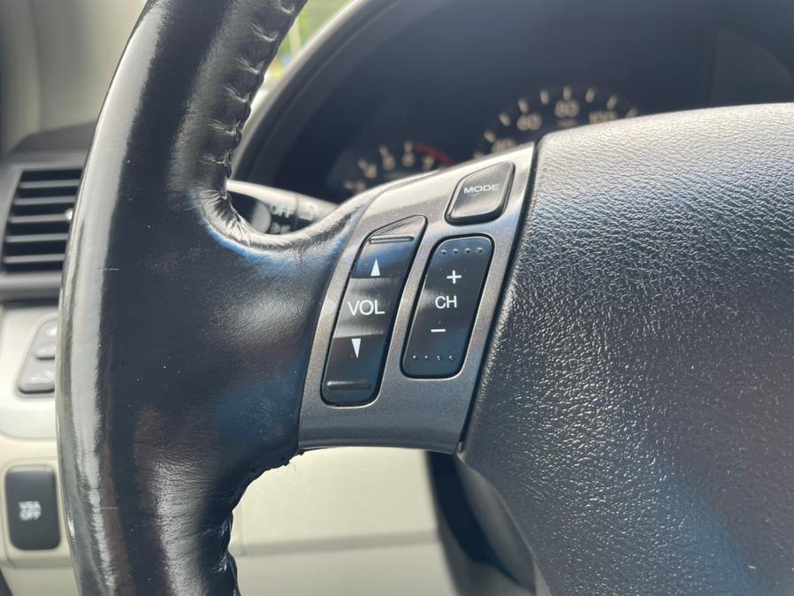 2006 Honda Odyssey 5dr EX-L AT with RES, available for sale in North Branford, Connecticut | CarHavn. North Branford, Connecticut 2006 Honda Odyssey 5dr EX-L AT with RES, available for sale in North Branford, Connecticut | CarHavn. North Branford, Connecticut