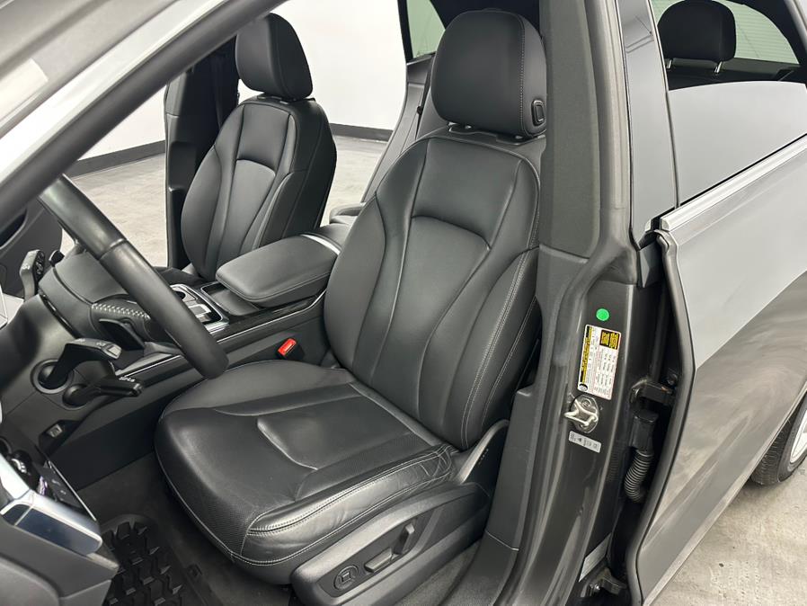 2019 Audi Q8 Premium Plus 55 TFSI quattro, available for sale in Elizabeth, New Jersey | M Auto Group. Elizabeth, New Jersey 2019 Audi Q8 Premium Plus 55 TFSI quattro, available for sale in Elizabeth, New Jersey | M Auto Group. Elizabeth, New Jersey