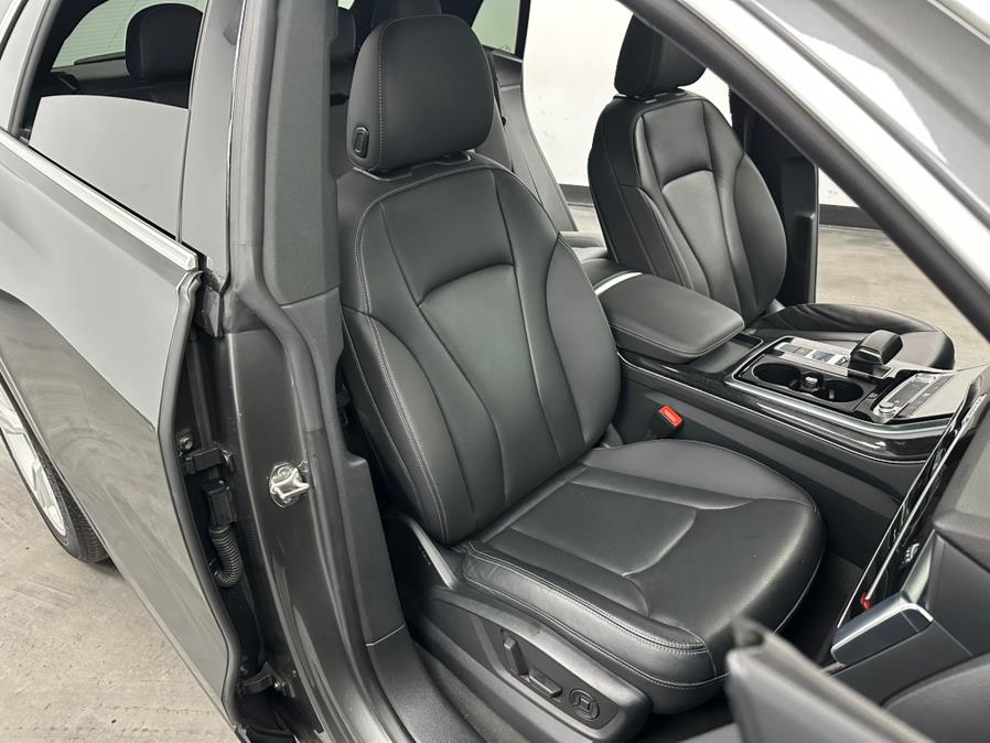 2019 Audi Q8 Premium Plus 55 TFSI quattro, available for sale in Elizabeth, New Jersey | M Auto Group. Elizabeth, New Jersey 2019 Audi Q8 Premium Plus 55 TFSI quattro, available for sale in Elizabeth, New Jersey | M Auto Group. Elizabeth, New Jersey