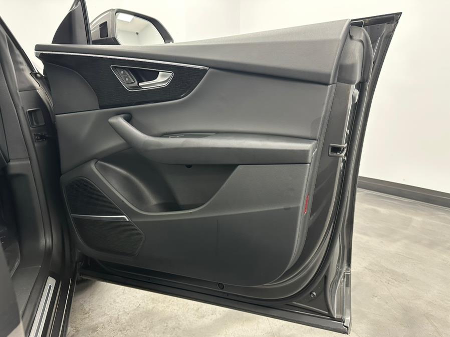 2019 Audi Q8 Premium Plus 55 TFSI quattro, available for sale in Elizabeth, New Jersey | M Auto Group. Elizabeth, New Jersey 2019 Audi Q8 Premium Plus 55 TFSI quattro, available for sale in Elizabeth, New Jersey | M Auto Group. Elizabeth, New Jersey