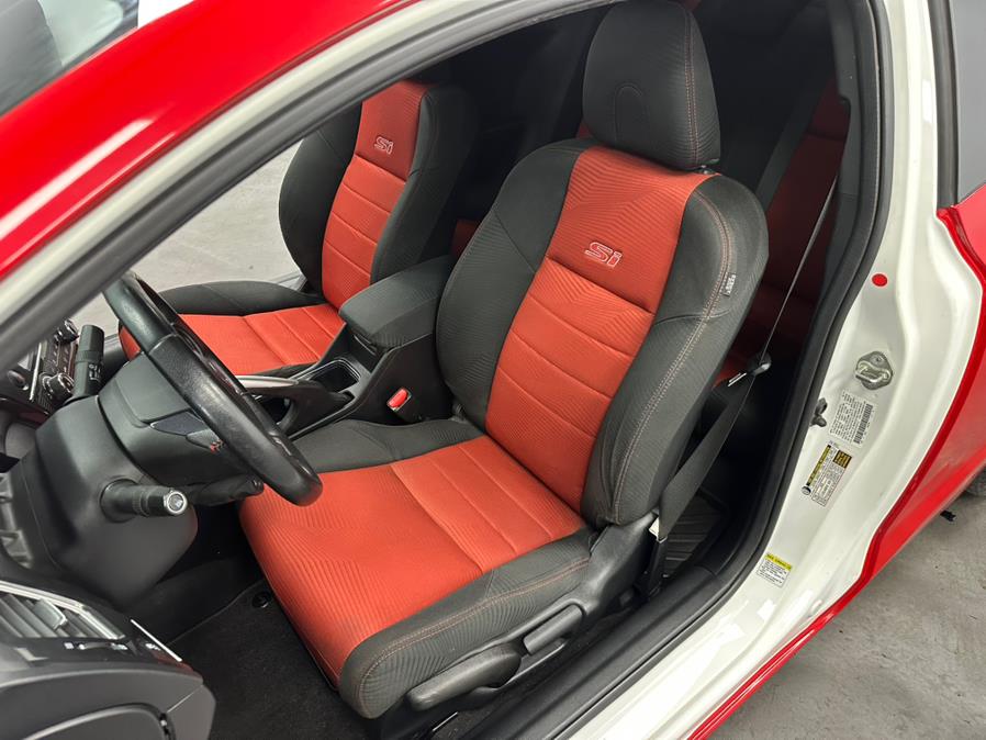 2015 Honda Civic Coupe SI 2dr Man Si, available for sale in Elizabeth, New Jersey | M Auto Group. Elizabeth, New Jersey 2015 Honda Civic Coupe SI 2dr Man Si, available for sale in Elizabeth, New Jersey | M Auto Group. Elizabeth, New Jersey
