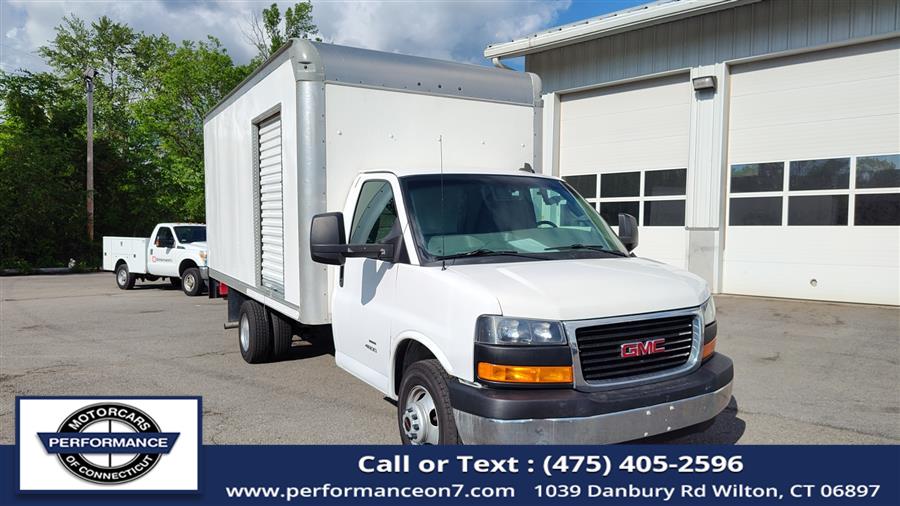 2022 GMC Savana Commercial Cutaway 4500 Van 159", available for sale in Wilton, Connecticut | Performance Motor Cars Of Connecticut LLC. Wilton, Connecticut