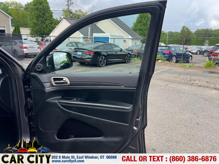 2015 Jeep Grand Cherokee 4WD 4dr Limited, available for sale in East Windsor, Connecticut | Car City LLC. East Windsor, Connecticut 2015 Jeep Grand Cherokee 4WD 4dr Limited, available for sale in East Windsor, Connecticut | Car City LLC. East Windsor, Connecticut