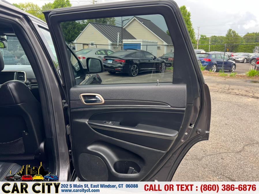 2015 Jeep Grand Cherokee 4WD 4dr Limited, available for sale in East Windsor, Connecticut | Car City LLC. East Windsor, Connecticut 2015 Jeep Grand Cherokee 4WD 4dr Limited, available for sale in East Windsor, Connecticut | Car City LLC. East Windsor, Connecticut