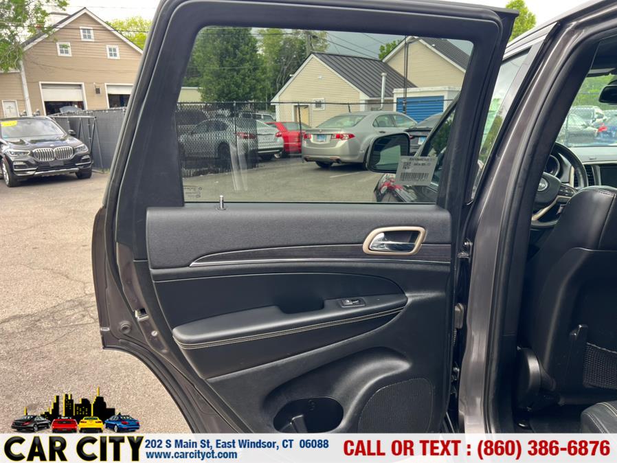 2015 Jeep Grand Cherokee 4WD 4dr Limited, available for sale in East Windsor, Connecticut | Car City LLC. East Windsor, Connecticut 2015 Jeep Grand Cherokee 4WD 4dr Limited, available for sale in East Windsor, Connecticut | Car City LLC. East Windsor, Connecticut