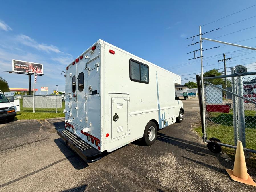 2007 GMC Savana Cutaway 139" WB C7L DRW, available for sale in Dayton, Ohio | Dayton Work Trucks. Dayton, Ohio 2007 GMC Savana Cutaway 139" WB C7L DRW, available for sale in Dayton, Ohio | Dayton Work Trucks. Dayton, Ohio