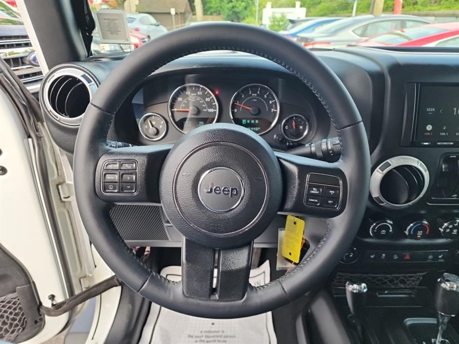 2016 Jeep Wrangler Unlimited 4WD 4dr Sahara, available for sale in Islip, New York | L.I. Auto Gallery. Islip, New York 2016 Jeep Wrangler Unlimited 4WD 4dr Sahara, available for sale in Islip, New York | L.I. Auto Gallery. Islip, New York