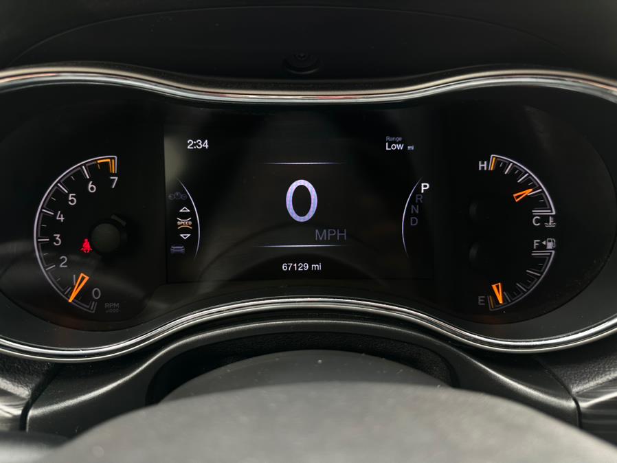 2019 Jeep Grand Cherokee Limited 4x4, available for sale in Hillside, New Jersey | Champion Auto Hillside. Hillside, New Jersey 2019 Jeep Grand Cherokee Limited 4x4, available for sale in Hillside, New Jersey | Champion Auto Hillside. Hillside, New Jersey
