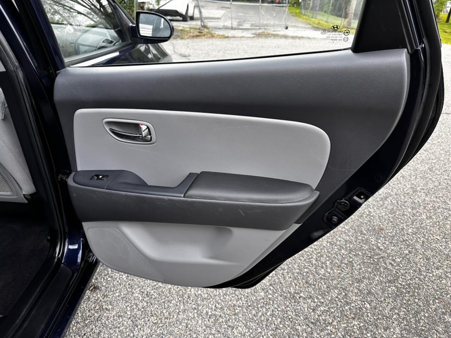 2010 Hyundai Elantra 4dr Sdn Auto SE, available for sale in New Milford, Connecticut | Faustos Auto Body and Repairs LLC. New Milford, Connecticut 2010 Hyundai Elantra 4dr Sdn Auto SE, available for sale in New Milford, Connecticut | Faustos Auto Body and Repairs LLC. New Milford, Connecticut