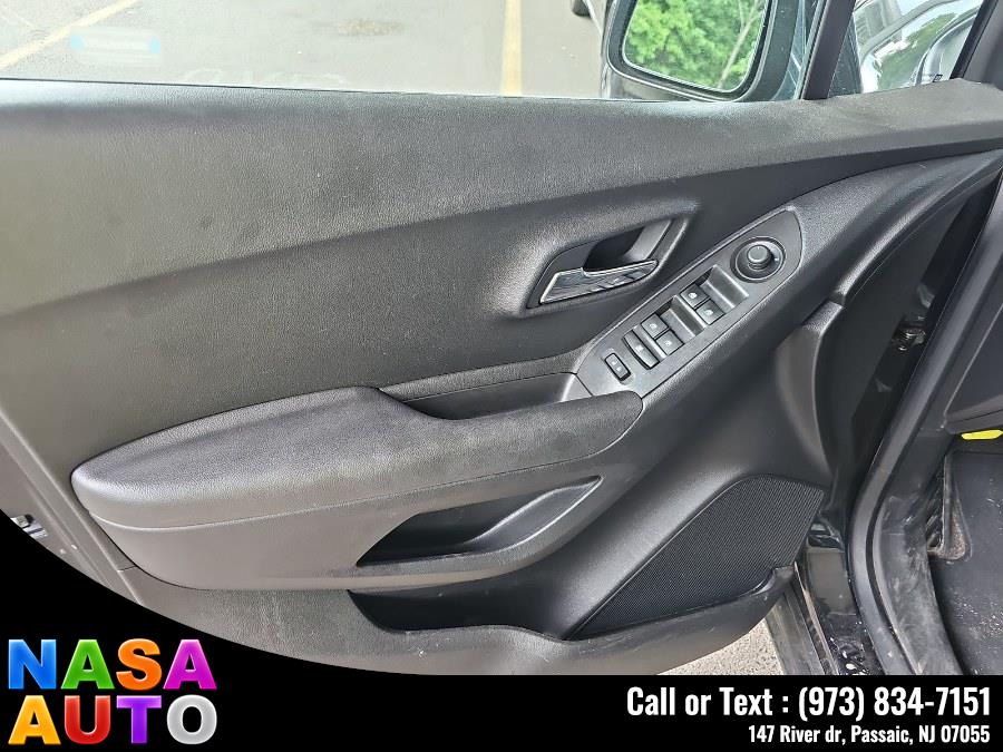 2016 Chevrolet Trax AWD 4dr LT, available for sale in Passaic, New Jersey | Nasa Auto. Passaic, New Jersey 2016 Chevrolet Trax AWD 4dr LT, available for sale in Passaic, New Jersey | Nasa Auto. Passaic, New Jersey