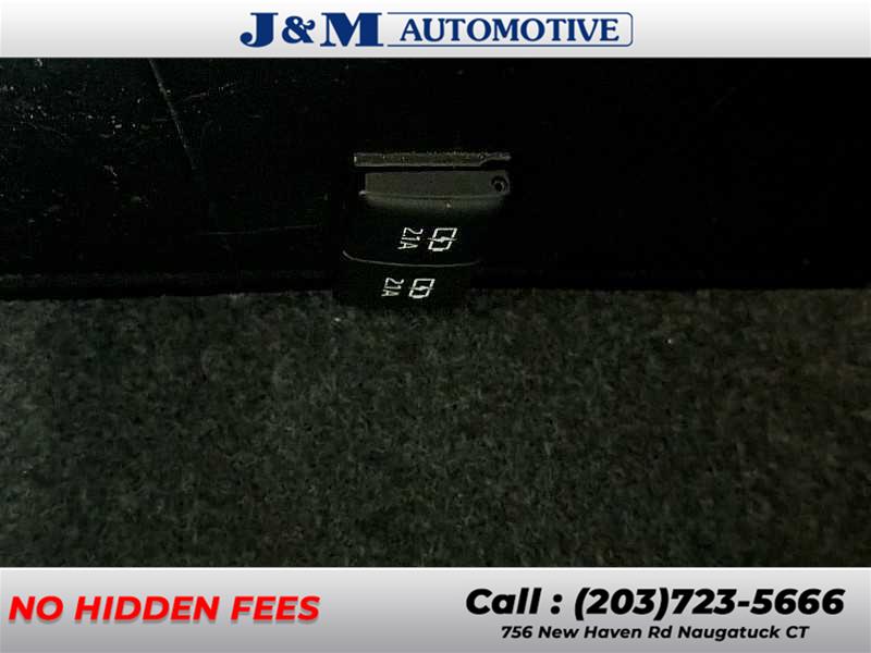 2019 Toyota Tacoma SR, available for sale in Naugatuck, Connecticut | J&M Automotive Sls&Svc LLC. Naugatuck, Connecticut 2019 Toyota Tacoma SR, available for sale in Naugatuck, Connecticut | J&M Automotive Sls&Svc LLC. Naugatuck, Connecticut