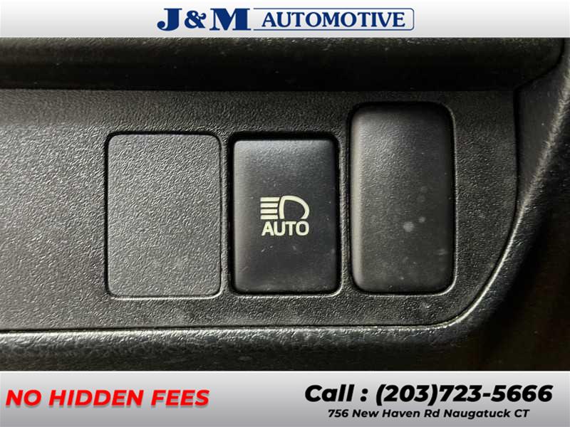 2019 Toyota Tacoma SR, available for sale in Naugatuck, Connecticut | J&M Automotive Sls&Svc LLC. Naugatuck, Connecticut 2019 Toyota Tacoma SR, available for sale in Naugatuck, Connecticut | J&M Automotive Sls&Svc LLC. Naugatuck, Connecticut