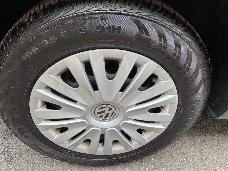 2013 Volkswagen Golf 4dr HB Auto w/Conv & Sunroof PZEV, available for sale in New haven, Connecticut | Wilson Maturo Motors. New haven, Connecticut 2013 Volkswagen Golf 4dr HB Auto w/Conv & Sunroof PZEV, available for sale in New haven, Connecticut | Wilson Maturo Motors. New haven, Connecticut