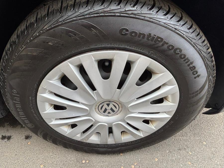 2013 Volkswagen Golf 4dr HB Auto w/Conv & Sunroof PZEV, available for sale in New haven, Connecticut | Wilson Maturo Motors. New haven, Connecticut 2013 Volkswagen Golf 4dr HB Auto w/Conv & Sunroof PZEV, available for sale in New haven, Connecticut | Wilson Maturo Motors. New haven, Connecticut