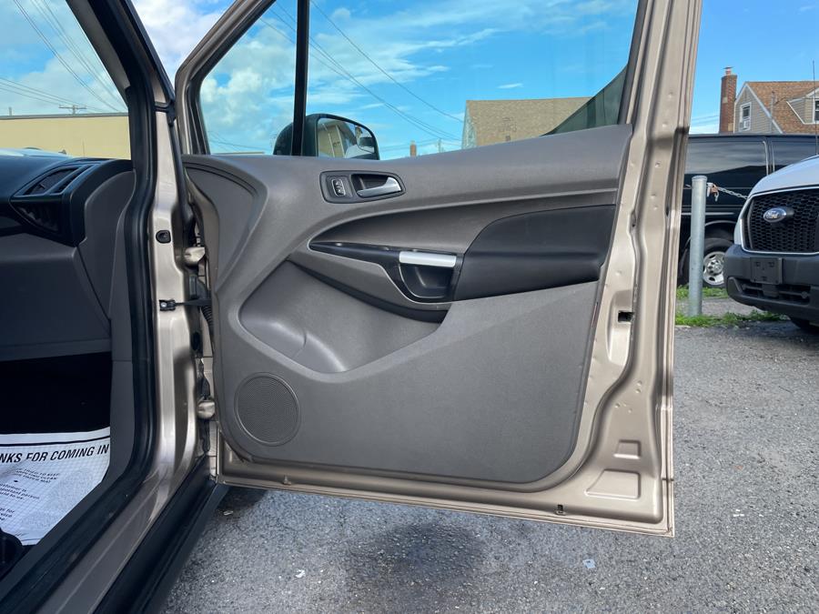 2019 Ford Transit Connect Wagon XLT LWB w/Rear Symmetrical Doors, available for sale in Franklin Square, New York | Franklin Square Auto Group. Franklin Square, New York 2019 Ford Transit Connect Wagon XLT LWB w/Rear Symmetrical Doors, available for sale in Franklin Square, New York | Franklin Square Auto Group. Franklin Square, New York