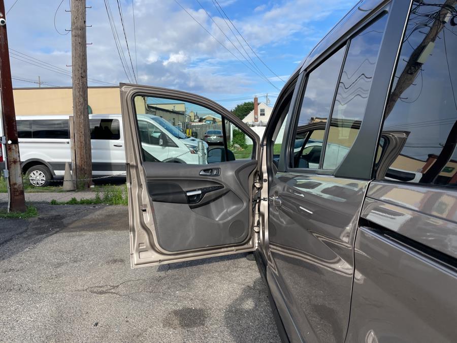 2019 Ford Transit Connect Wagon XLT LWB w/Rear Symmetrical Doors, available for sale in Franklin Square, New York | Franklin Square Auto Group. Franklin Square, New York 2019 Ford Transit Connect Wagon XLT LWB w/Rear Symmetrical Doors, available for sale in Franklin Square, New York | Franklin Square Auto Group. Franklin Square, New York