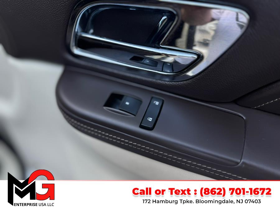 2013 Cadillac Escalade 2WD 4dr Platinum Edition, available for sale in Bloomingdale, New Jersey | MG Enterprise USA. Bloomingdale, New Jersey 2013 Cadillac Escalade 2WD 4dr Platinum Edition, available for sale in Bloomingdale, New Jersey | MG Enterprise USA. Bloomingdale, New Jersey