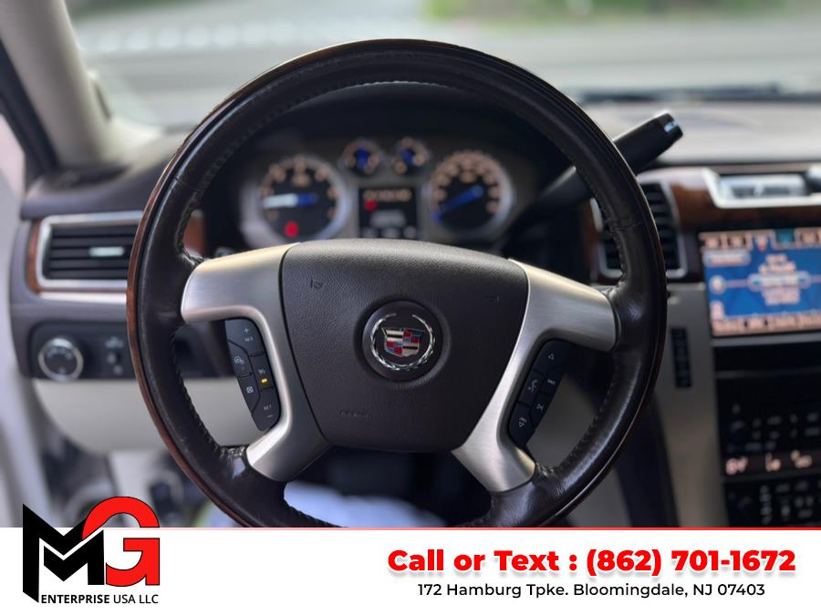 2013 Cadillac Escalade 2WD 4dr Platinum Edition, available for sale in Bloomingdale, New Jersey | MG Enterprise USA. Bloomingdale, New Jersey 2013 Cadillac Escalade 2WD 4dr Platinum Edition, available for sale in Bloomingdale, New Jersey | MG Enterprise USA. Bloomingdale, New Jersey