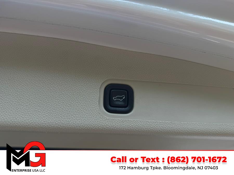 2013 Cadillac Escalade 2WD 4dr Platinum Edition, available for sale in Bloomingdale, New Jersey | MG Enterprise USA. Bloomingdale, New Jersey 2013 Cadillac Escalade 2WD 4dr Platinum Edition, available for sale in Bloomingdale, New Jersey | MG Enterprise USA. Bloomingdale, New Jersey