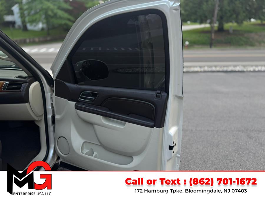 2013 Cadillac Escalade 2WD 4dr Platinum Edition, available for sale in Bloomingdale, New Jersey | MG Enterprise USA. Bloomingdale, New Jersey 2013 Cadillac Escalade 2WD 4dr Platinum Edition, available for sale in Bloomingdale, New Jersey | MG Enterprise USA. Bloomingdale, New Jersey