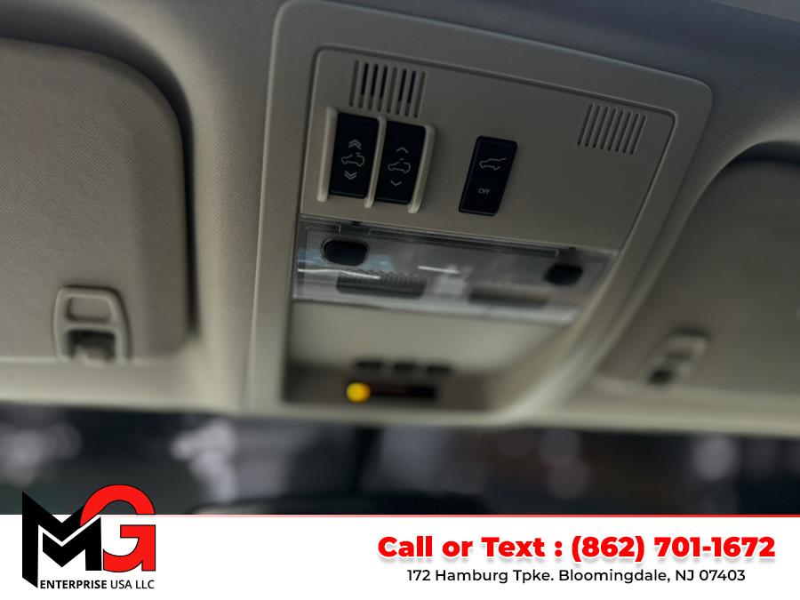 2013 Cadillac Escalade 2WD 4dr Platinum Edition, available for sale in Bloomingdale, New Jersey | MG Enterprise USA. Bloomingdale, New Jersey 2013 Cadillac Escalade 2WD 4dr Platinum Edition, available for sale in Bloomingdale, New Jersey | MG Enterprise USA. Bloomingdale, New Jersey