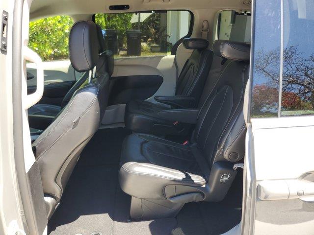 2022 Chrysler Pacifica Touring L, available for sale in Fort Lauderdale, Florida | CarLux Fort Lauderdale. Fort Lauderdale, Florida 2022 Chrysler Pacifica Touring L, available for sale in Fort Lauderdale, Florida | CarLux Fort Lauderdale. Fort Lauderdale, Florida