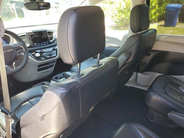 2022 Chrysler Pacifica Touring L, available for sale in Fort Lauderdale, Florida | CarLux Fort Lauderdale. Fort Lauderdale, Florida 2022 Chrysler Pacifica Touring L, available for sale in Fort Lauderdale, Florida | CarLux Fort Lauderdale. Fort Lauderdale, Florida