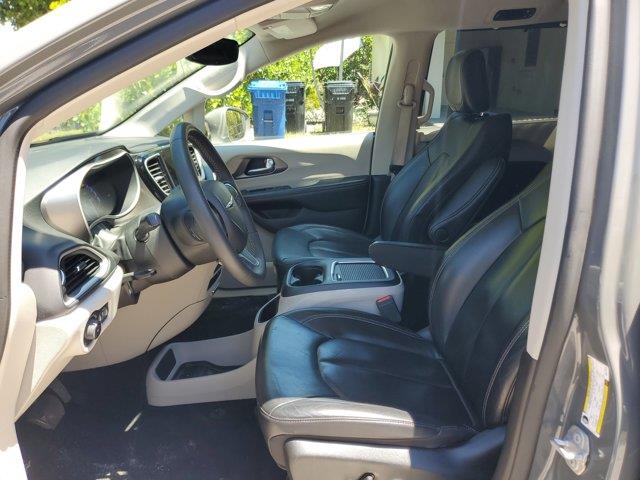 2022 Chrysler Pacifica Touring L, available for sale in Fort Lauderdale, Florida | CarLux Fort Lauderdale. Fort Lauderdale, Florida 2022 Chrysler Pacifica Touring L, available for sale in Fort Lauderdale, Florida | CarLux Fort Lauderdale. Fort Lauderdale, Florida