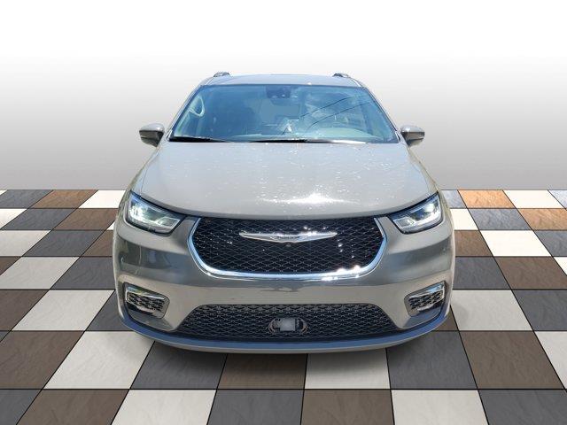 2022 Chrysler Pacifica Touring L, available for sale in Fort Lauderdale, Florida | CarLux Fort Lauderdale. Fort Lauderdale, Florida 2022 Chrysler Pacifica Touring L, available for sale in Fort Lauderdale, Florida | CarLux Fort Lauderdale. Fort Lauderdale, Florida