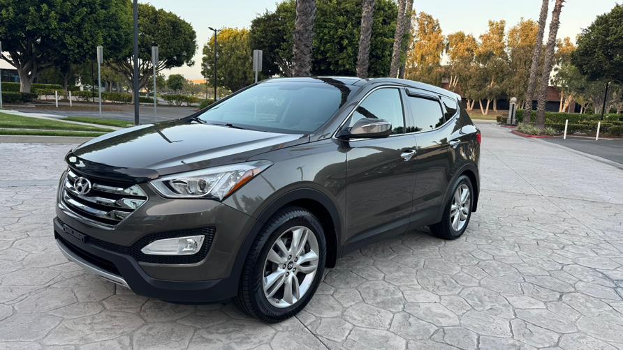 Used 2013 Hyundai Santa Fe in Tustin, California | Carox LLC. Tustin, California