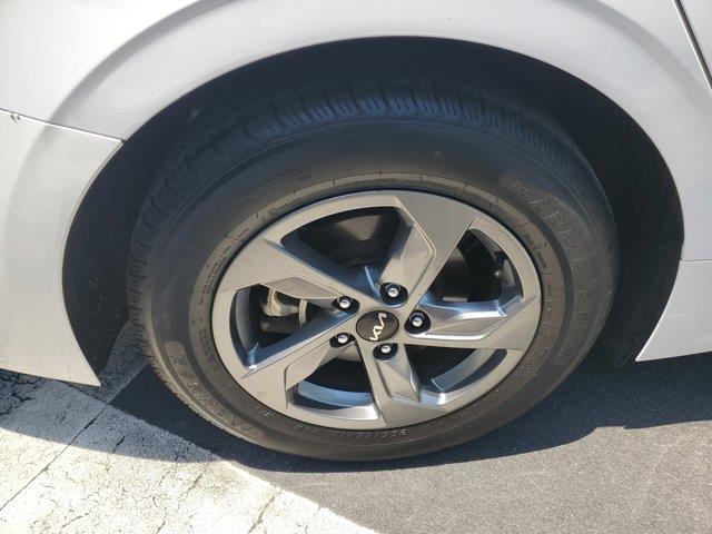 2022 Kia K5 LXS Auto FWD, available for sale in Fort Myers, Florida | Carlux Fort Myers. Fort Myers, Florida 2022 Kia K5 LXS Auto FWD, available for sale in Fort Myers, Florida | Carlux Fort Myers. Fort Myers, Florida