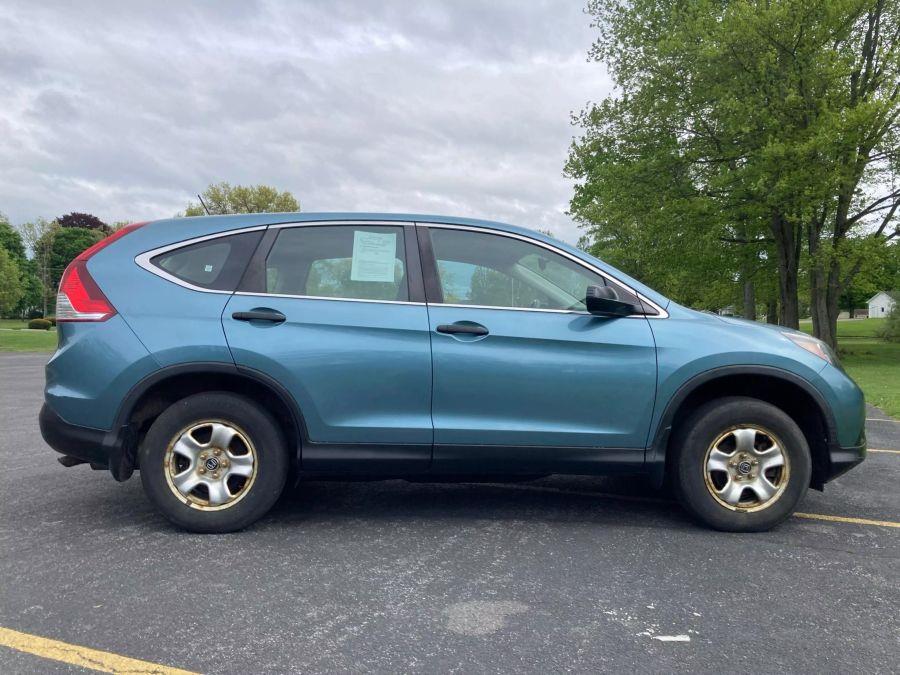 2014 Honda Cr-v LX Sport Utility 4D, available for sale in Wolcott, New York | Auto Hunter CNY. Wolcott, New York 2014 Honda Cr-v LX Sport Utility 4D, available for sale in Wolcott, New York | Auto Hunter CNY. Wolcott, New York