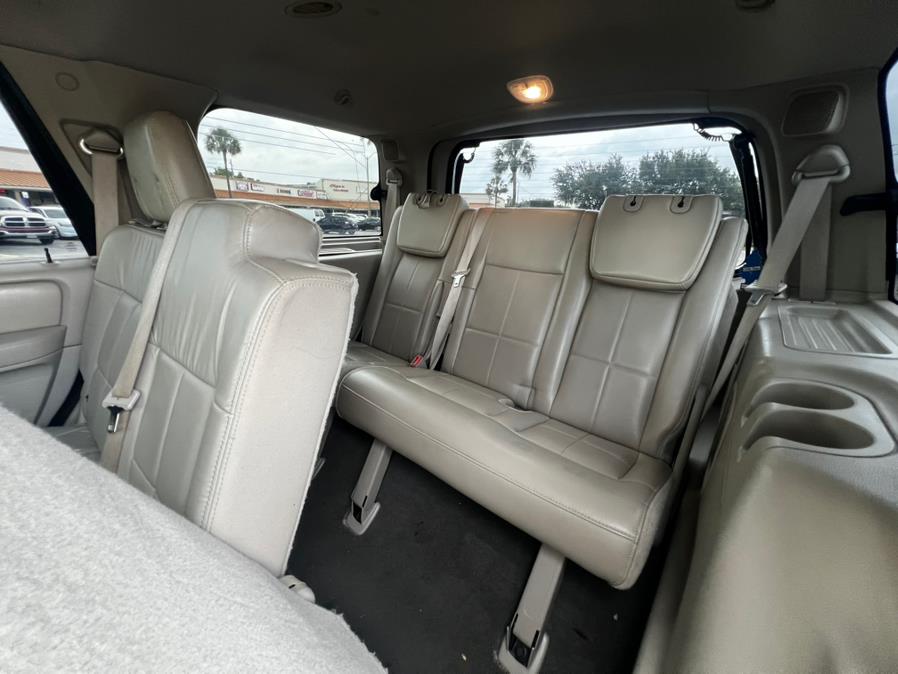 2009 Lincoln Navigator 2WD 4dr, available for sale in Hialeah, Florida | The Palm Motors LLC. Hialeah, Florida 2009 Lincoln Navigator 2WD 4dr, available for sale in Hialeah, Florida | The Palm Motors LLC. Hialeah, Florida