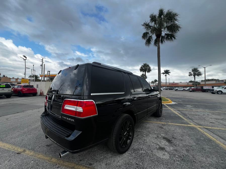 2009 Lincoln Navigator 2WD 4dr, available for sale in Hialeah, Florida | The Palm Motors LLC. Hialeah, Florida 2009 Lincoln Navigator 2WD 4dr, available for sale in Hialeah, Florida | The Palm Motors LLC. Hialeah, Florida
